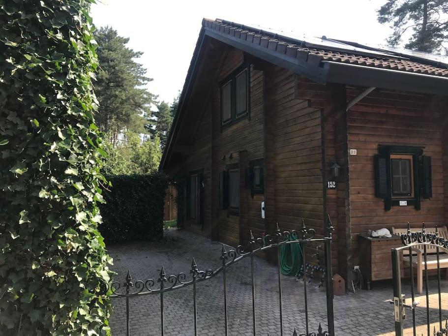 Houten Chalet/Bungalow In Het Bos, Sauna, Jacuzzi Meijel エクステリア 写真