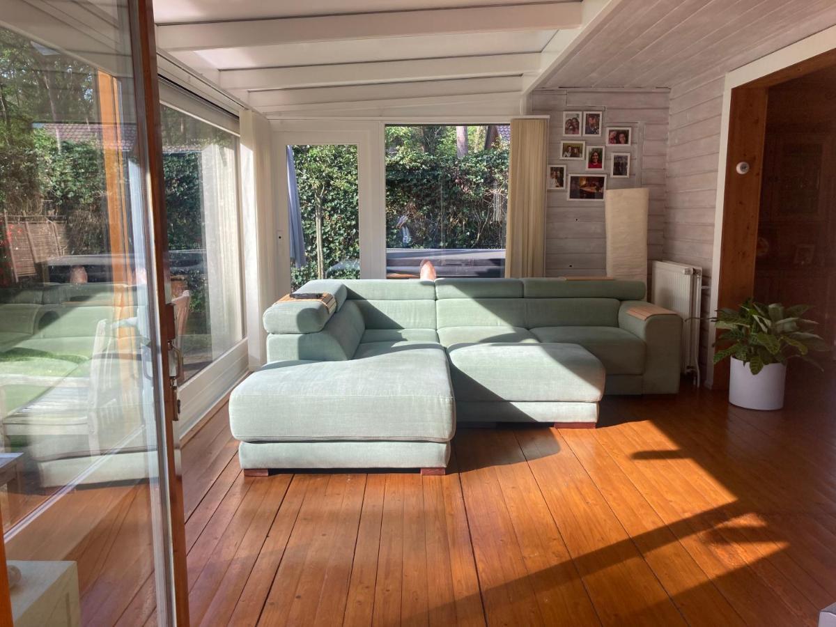 Houten Chalet/Bungalow In Het Bos, Sauna, Jacuzzi Meijel エクステリア 写真